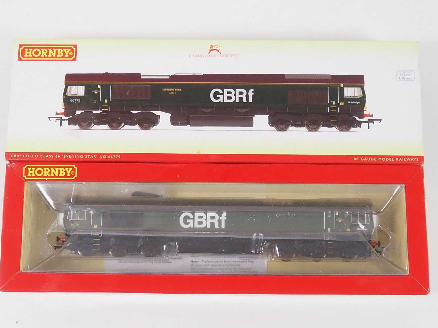 A pair of OO gauge HORNBY diesel locos comprising R3657 class 60 in Loadhaul livery 'John Loudon - Image 4 of 4