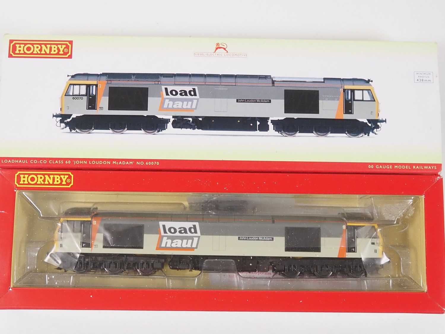 A pair of OO gauge HORNBY diesel locos comprising R3657 class 60 in Loadhaul livery 'John Loudon - Image 3 of 4