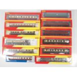 A mixed group of OO gauge passenger coaches and Pullman cars by HORNBY and DAPOL - VG/E in G/VG