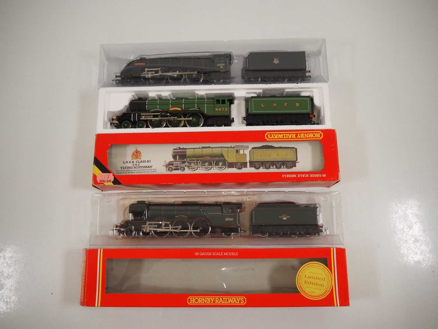 A group of HORNBY OO gauge LNER/ex-LNER steam locomotives comprising R059 class A3 'Pretty Polly' - Image 2 of 3