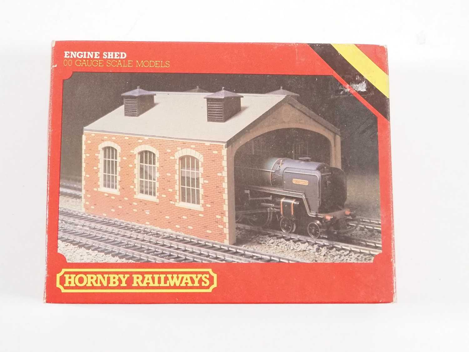 A large group of OO gauge kits by METCALFE, WILLS and HORNBY together with a few N gauge METCALFE - Image 6 of 6