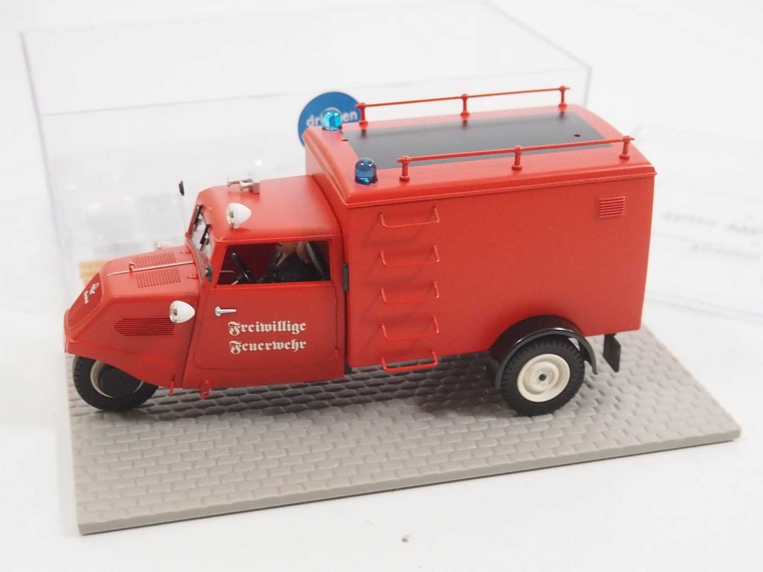 A 1:32 scale HUBNER 7003/70031 Fire Brigade set comprising a 3-wheeler Tempo, trailer and crew - - Image 3 of 6