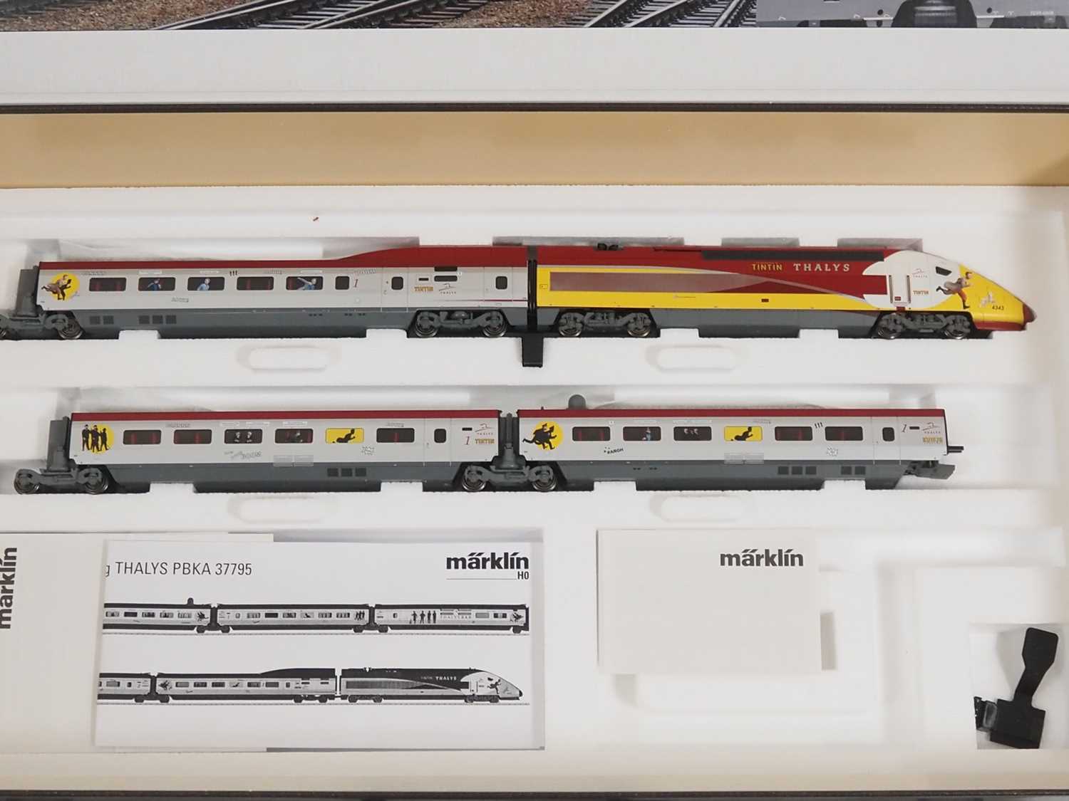 A MARKLIN HO gauge 3-rail AC 37795 limited edition full length TGV THALYS train set in special ' - Image 7 of 8