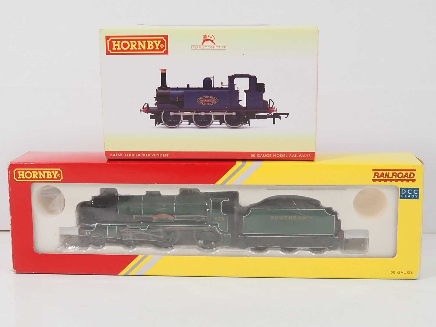 A pair of HORNBY OO gauge steam locomotives comprising R3172 Schools Class in SR green '