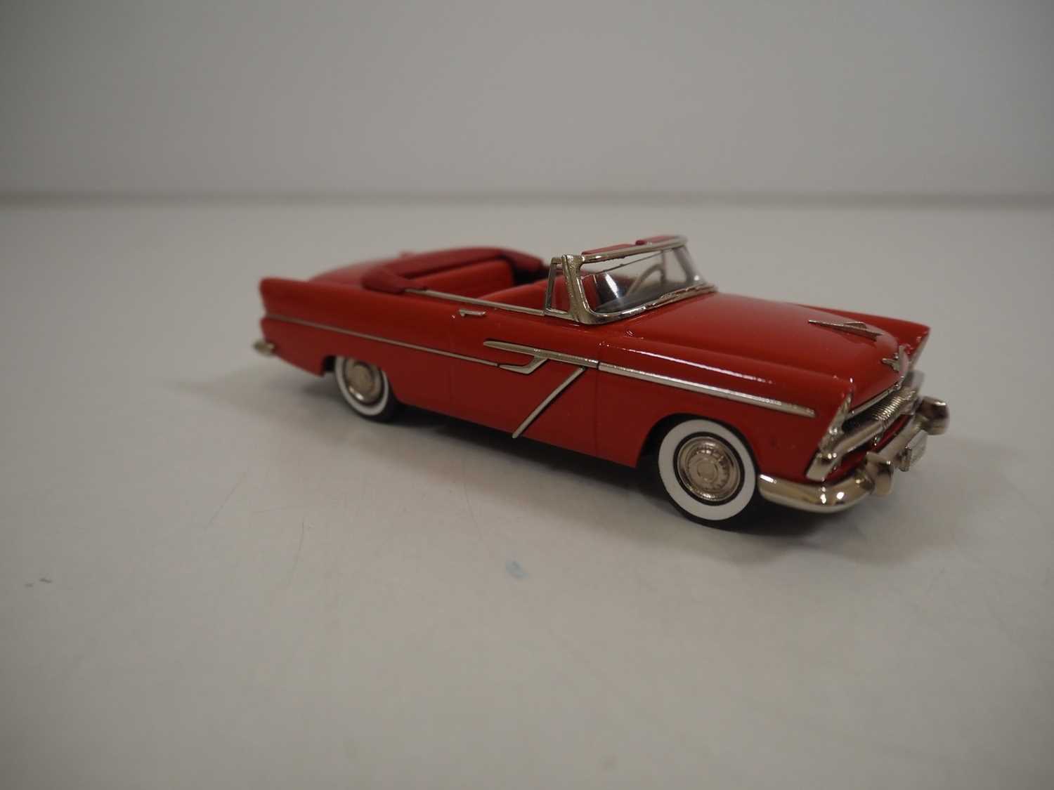 A BROOKLIN BRK.179 hand built white metal, 1:43 scale model of a 1955 Plymouth Belvedere - Image 3 of 4