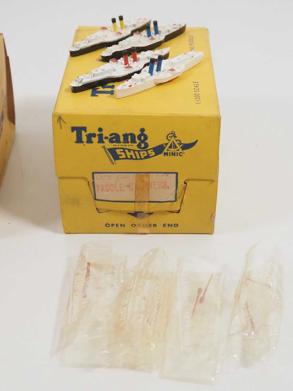 A group of vintage TRI-ANG MINIC ships trade boxes comprising (with quantity of contents in - Image 4 of 4