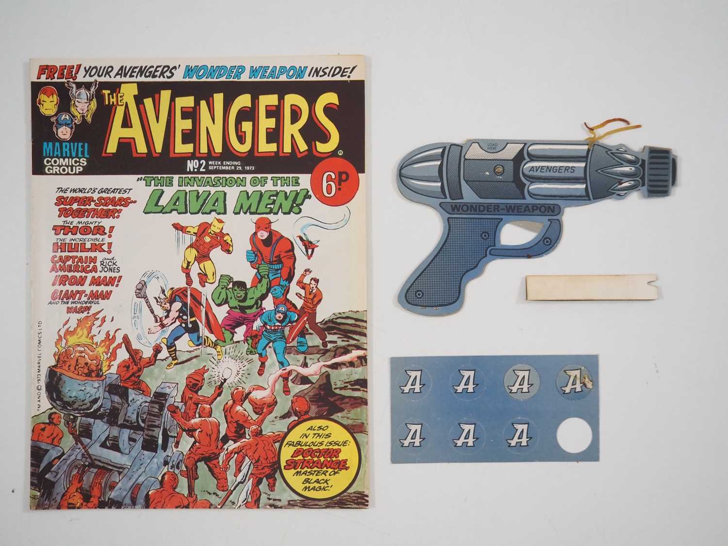 AVENGERS #2 (1973 - MARVEL UK) - Rare opportunity to pick up the second issue with the WONDER WEAPON