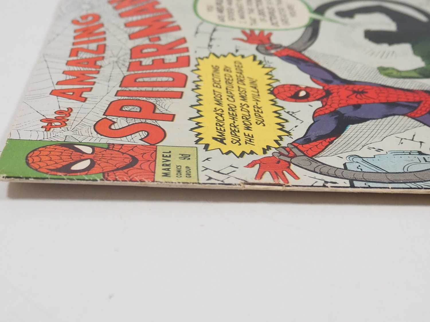 AMAZING SPIDER-MAN #3 (1963 - MARVEL - UK Price Variant) - Origin and First appearance of Doctor - Image 22 of 23