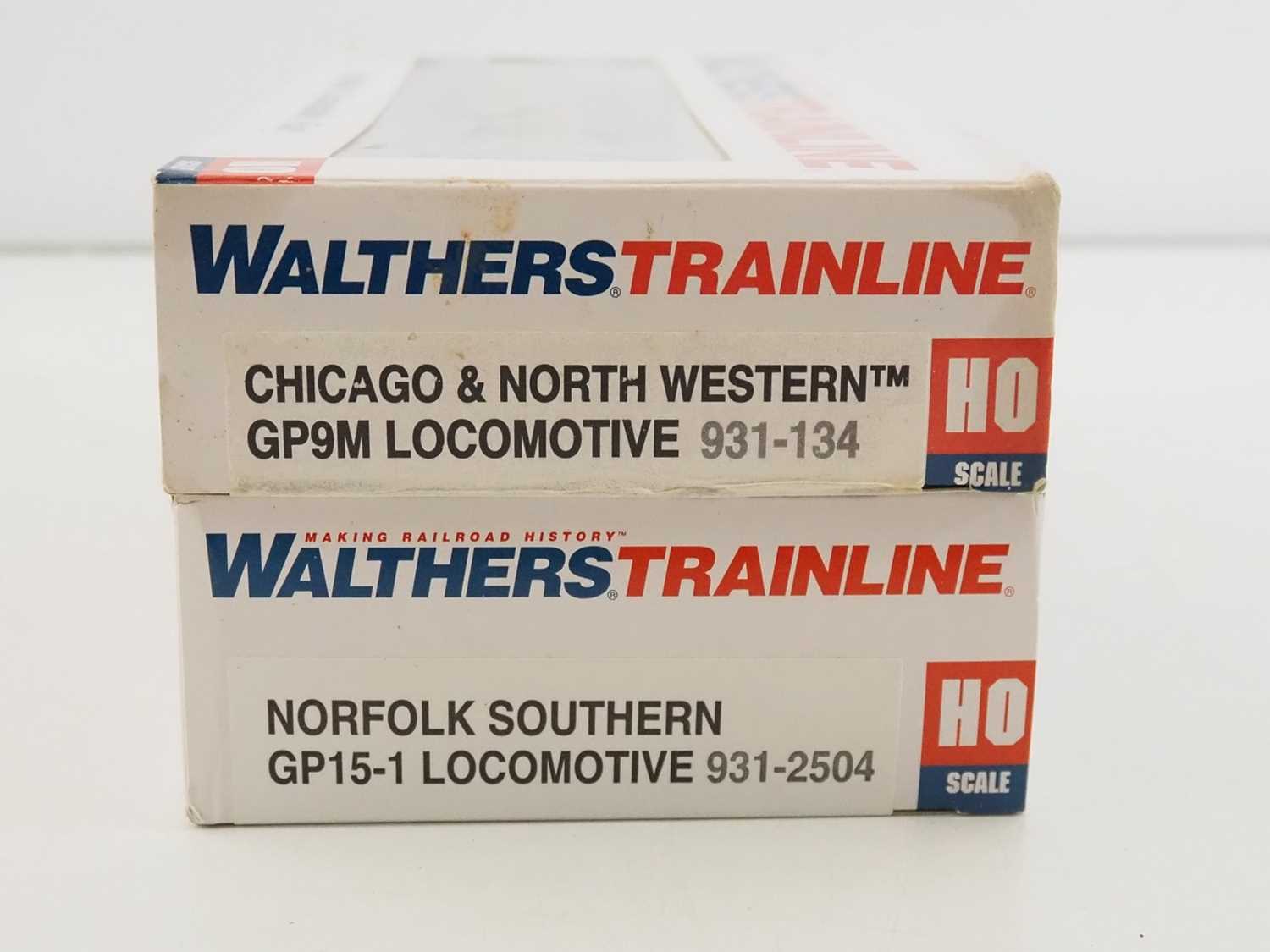 A pair of WALTHERS TRAINLINE HO gauge diesel locomotives comprising a GP9M in Chicago & North - Image 2 of 2