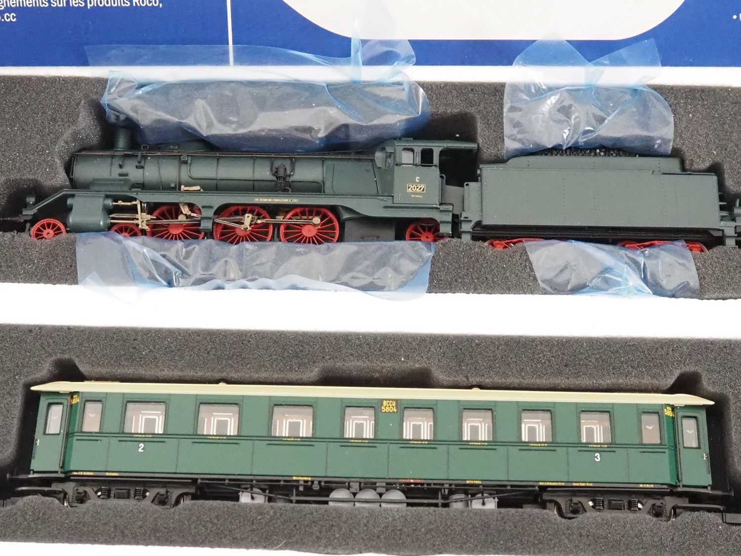 A ROCO HO gauge Wurttemberg outline 41279 Digital train set comprising a class C steam locomotive - Image 6 of 12