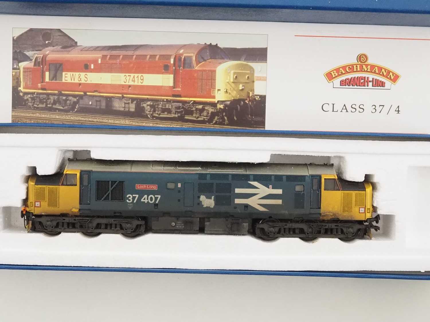 A pair of BACHMANN OO gauge class 37 diesel locomotives in BR large logo blue livery comprising ' - Image 3 of 4