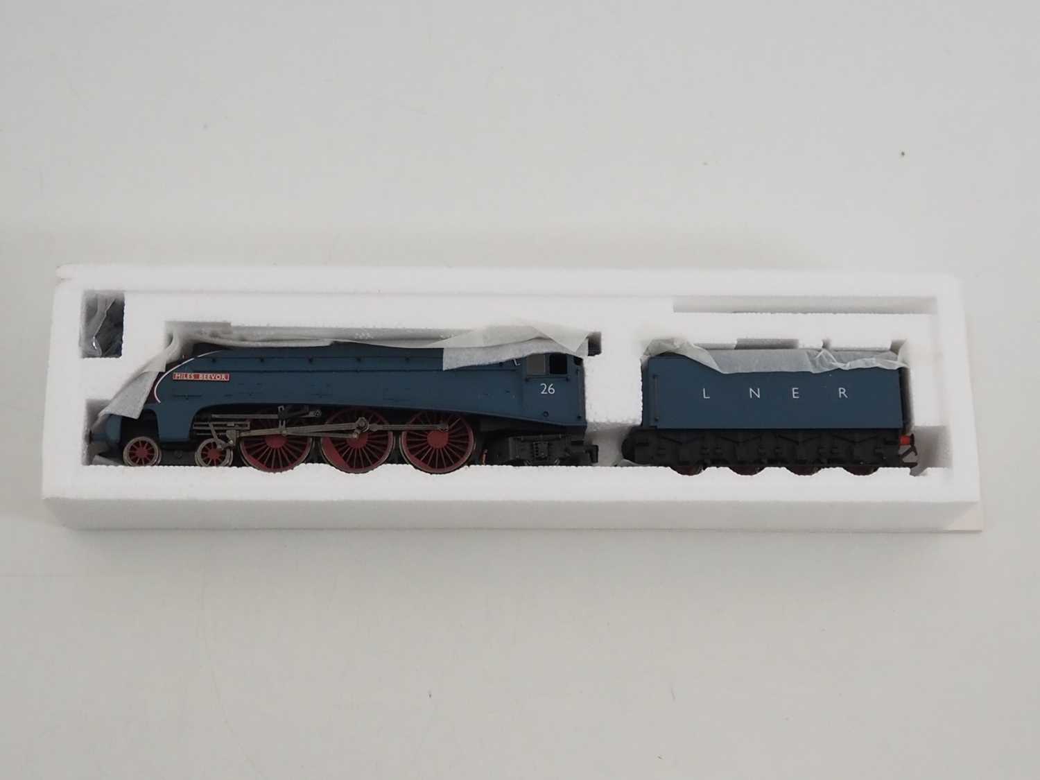 A pair of BACHMANN OO gauge Class A4 steam locomotives comprising 31-955 'Dominion of New Zealand' - Image 3 of 4