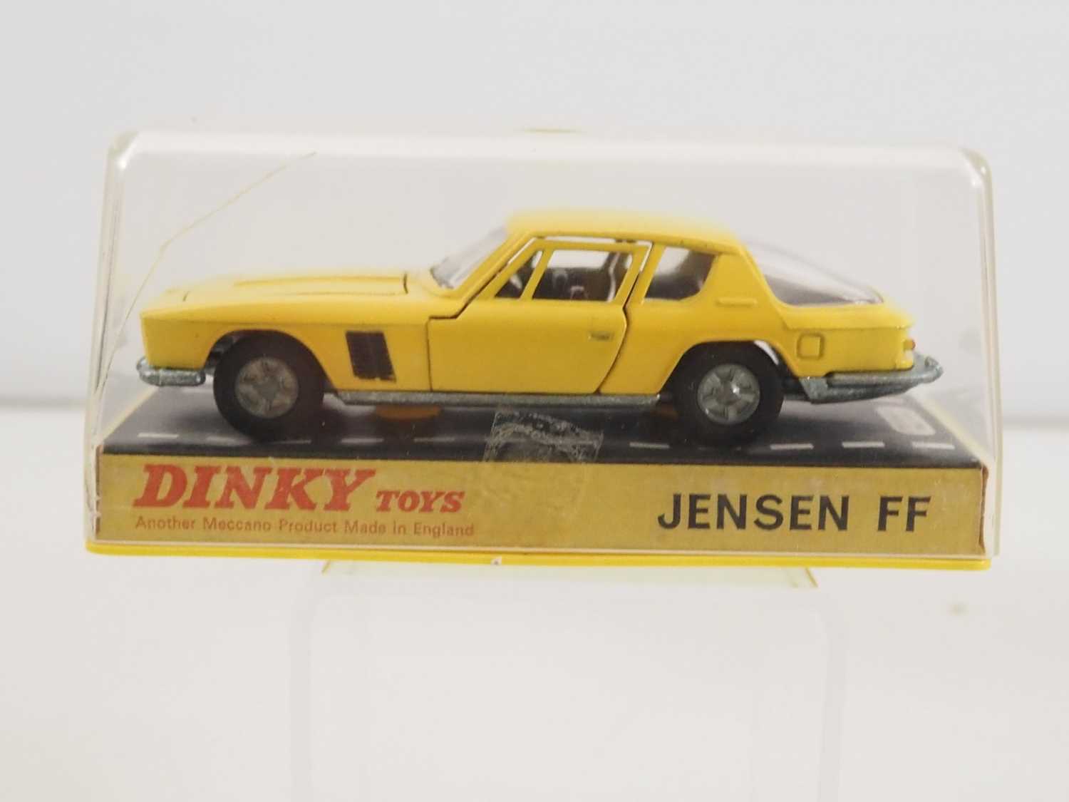 A group of 1:43 scale diecast cars comprising a DINKY 188 Jensen FF, an Auto Pilen (Spain) M505 - Image 3 of 10