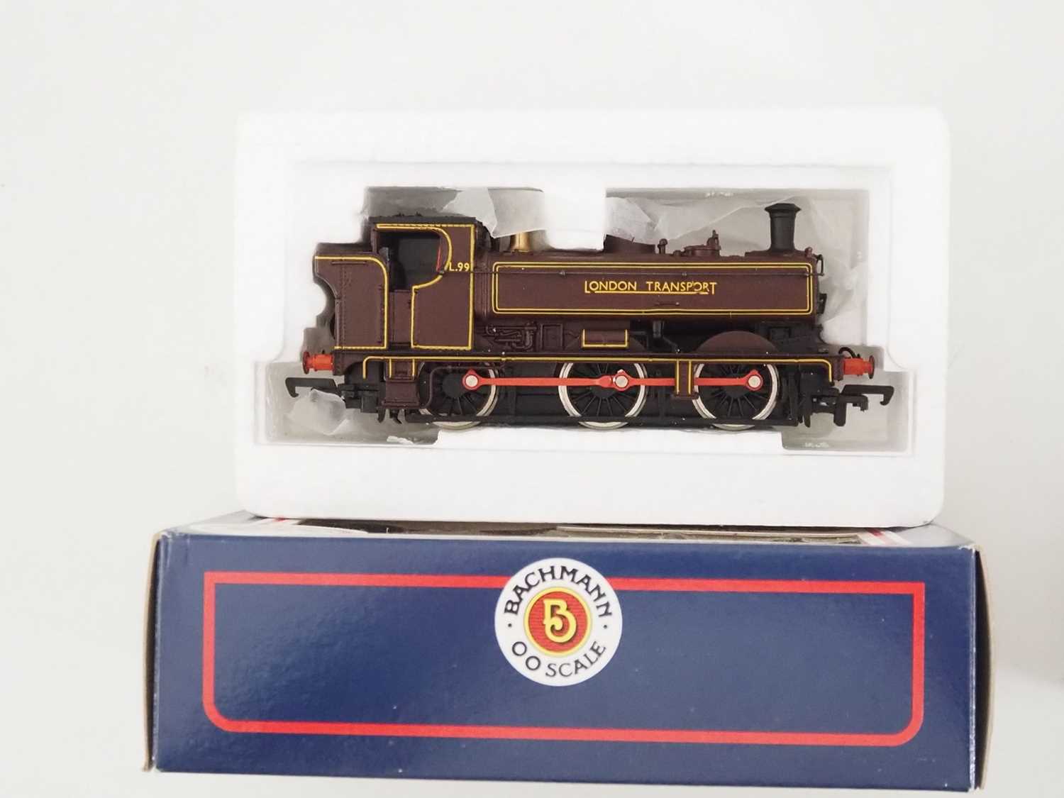 A group of BACHMANN OO gauge steam tank locomotives comprising a London Transport pannier tank, a - Image 4 of 6
