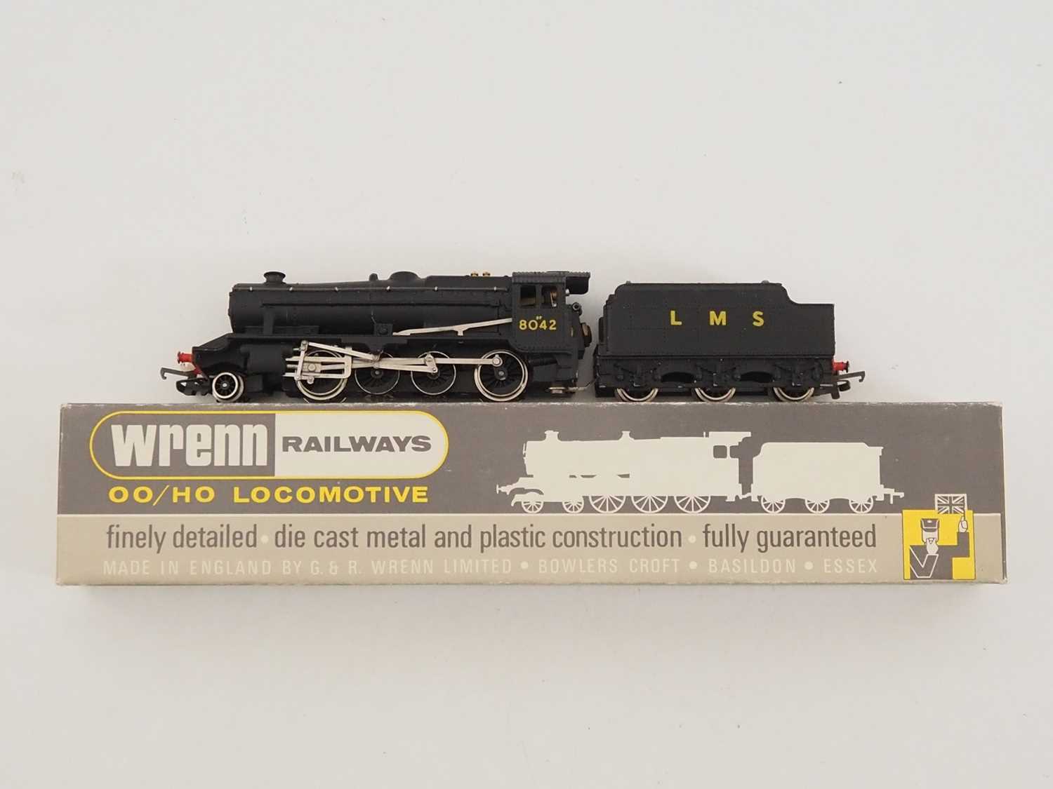 A WRENN OO gauge W2225 Class 8F steam locomotive in LMS black livery numbered 8042 - G/VG in G box