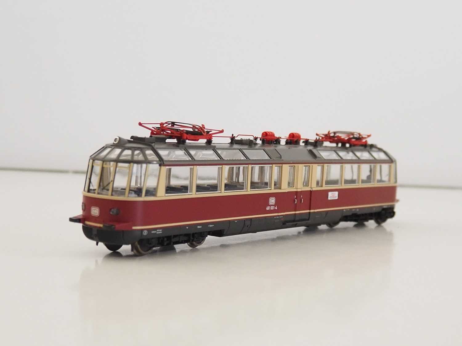 A ROCO HO gauge German outline 73197 BR491 electric railcar in DB red/cream livery - VG/E in VG box - Image 3 of 4