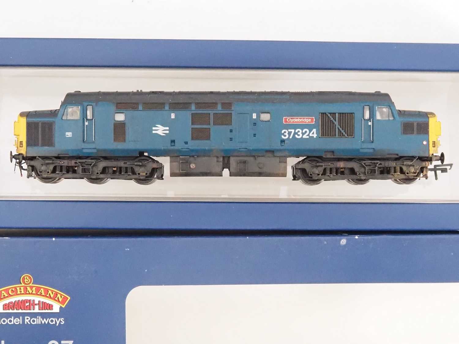 A pair of BACHMANN OO gauge class 37 diesel locomotives in BR blue livery both resprayed and - Image 3 of 5