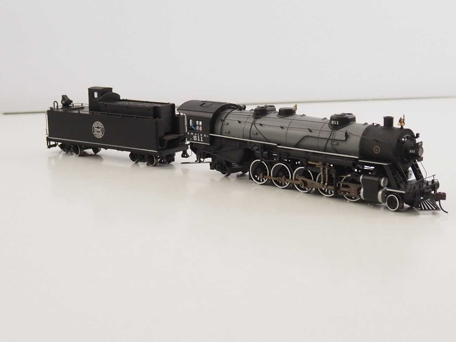 A pair of HO gauge American outline steam locomotives comprising a PROTO 2000 23335 2-8-8-2 Mallet - Image 7 of 8