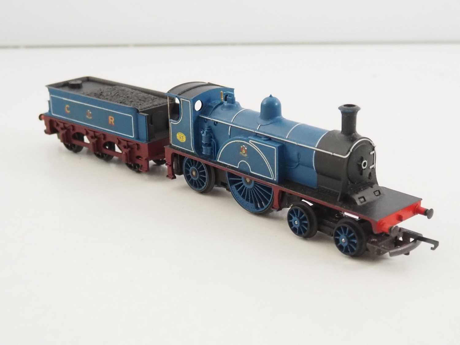 A TRI-ANG OO gauge Caledonian Single steam locomotive in CR matt blue - G-VG in G boxes (1 loco, 2 - Image 3 of 6