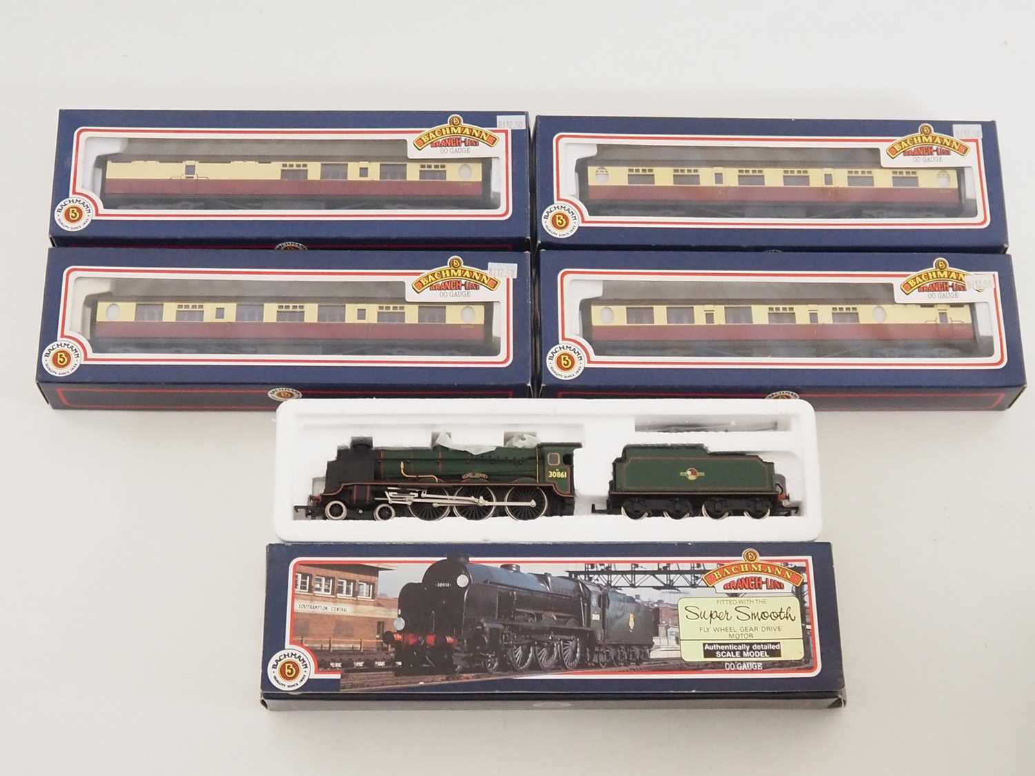 A BACHMANN OO gauge 'Lord Nelson' steam locomotive in BR green together with 4x Thompson coaches