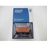 A DAPOL O gauge 7F-016-001 Fyffes banana van in BR bauxite livery, brand new ex-shop stock - E in