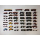 A large quantity of unboxed vintage MARKLIN HO gauge rolling stock - F/G unboxed (47)