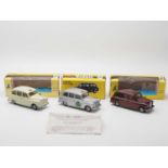 A group of 1:43 scale diecast Austin FX4 London Taxi models by BUDGIE, comprising: 1 x metallic