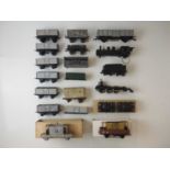 A group of O gauge loco and wagons for spares or repair - F/G (unboxed) (Q)