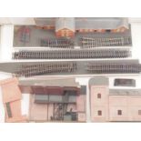 A group of O gauge kitbuilt buildings and track - F/G (Q)