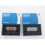 A pair of DAPOL O gauge wagons, comprising of a 7F-071-001 seven plank open wagon 'Edinburgh' and