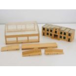 A OO Gauge HORNBY DUBLO No 5083 composite kit for terminal or through station, incomplete - G