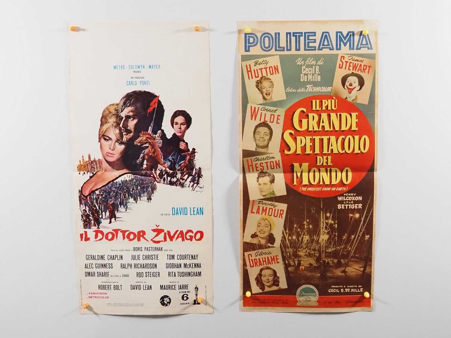 ROMANCE: A group of film memorabilia items for a selection of romantic film titles comprising: QUO - Bild 10 aus 17