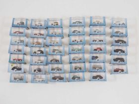 A group of OXFORD DIECAST 1:76 scale (OO gauge) cars in original boxes - VG in VG boxes (41)