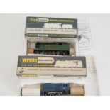 A pair of WRENN OO gauge locomotives comprising W2232 0-6-0 diesel electric in BR blue livery and