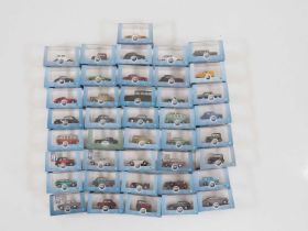 A group of OXFORD DIECAST 1:76 scale (OO gauge) cars in original boxes - VG in VG boxes (41)