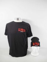 THE BATMAN - A pair of crew clothing items comprising: Stunt team t-shirt (XL) and beanie hat -