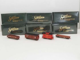 A group of SPECTRUM On30 scale freight cars in Great Northern livery - VG in G/VG boxes (six are