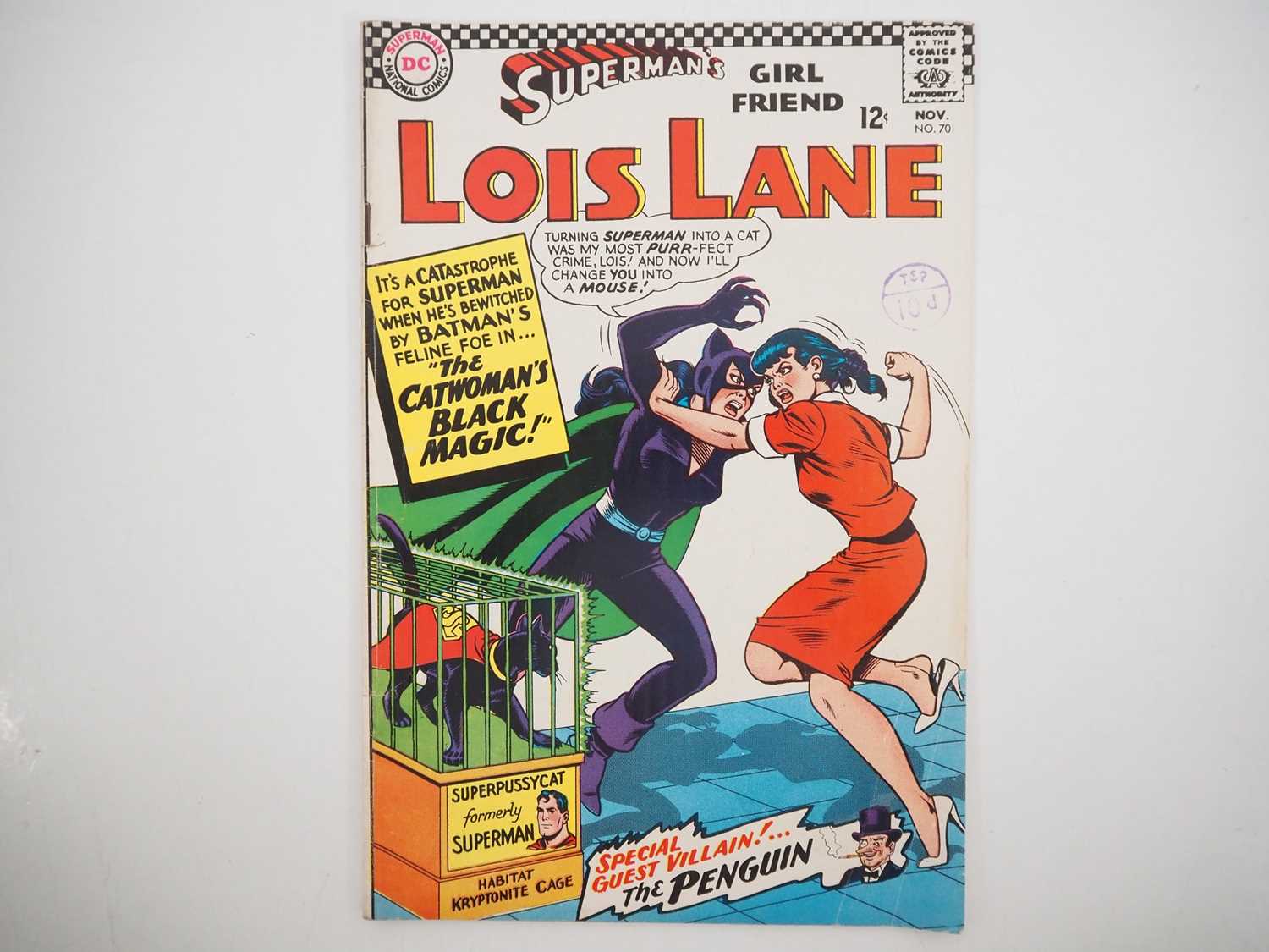 SUPERMAN'S GIRLFRIEND, LOIS LANE #70 (1966 - DC) - KEY Book - First Silver Age Catwoman appearance +