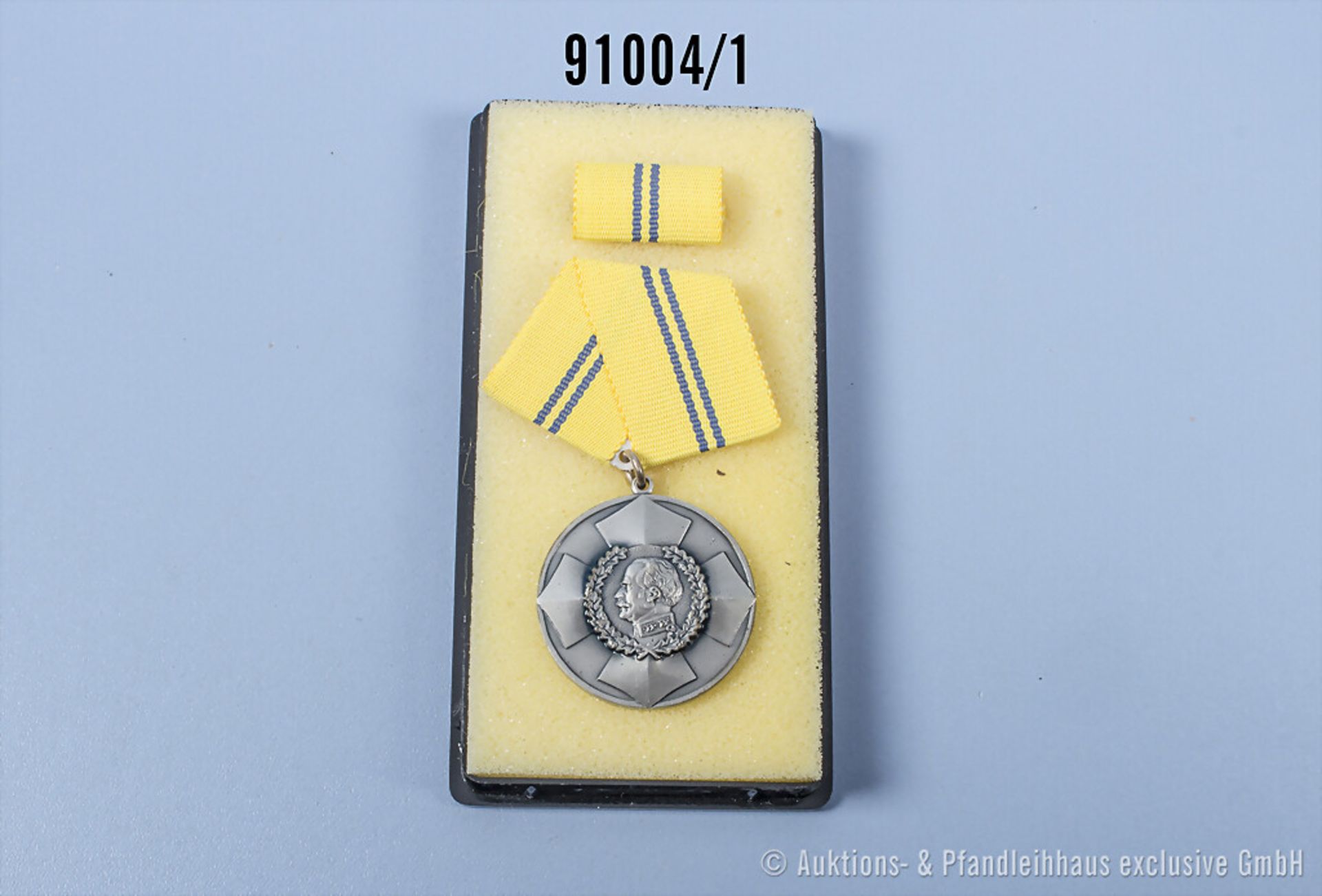 DDR Blücher-Medaille für Tapferkeit in Silber, 2. Fertigung (1980), an ...