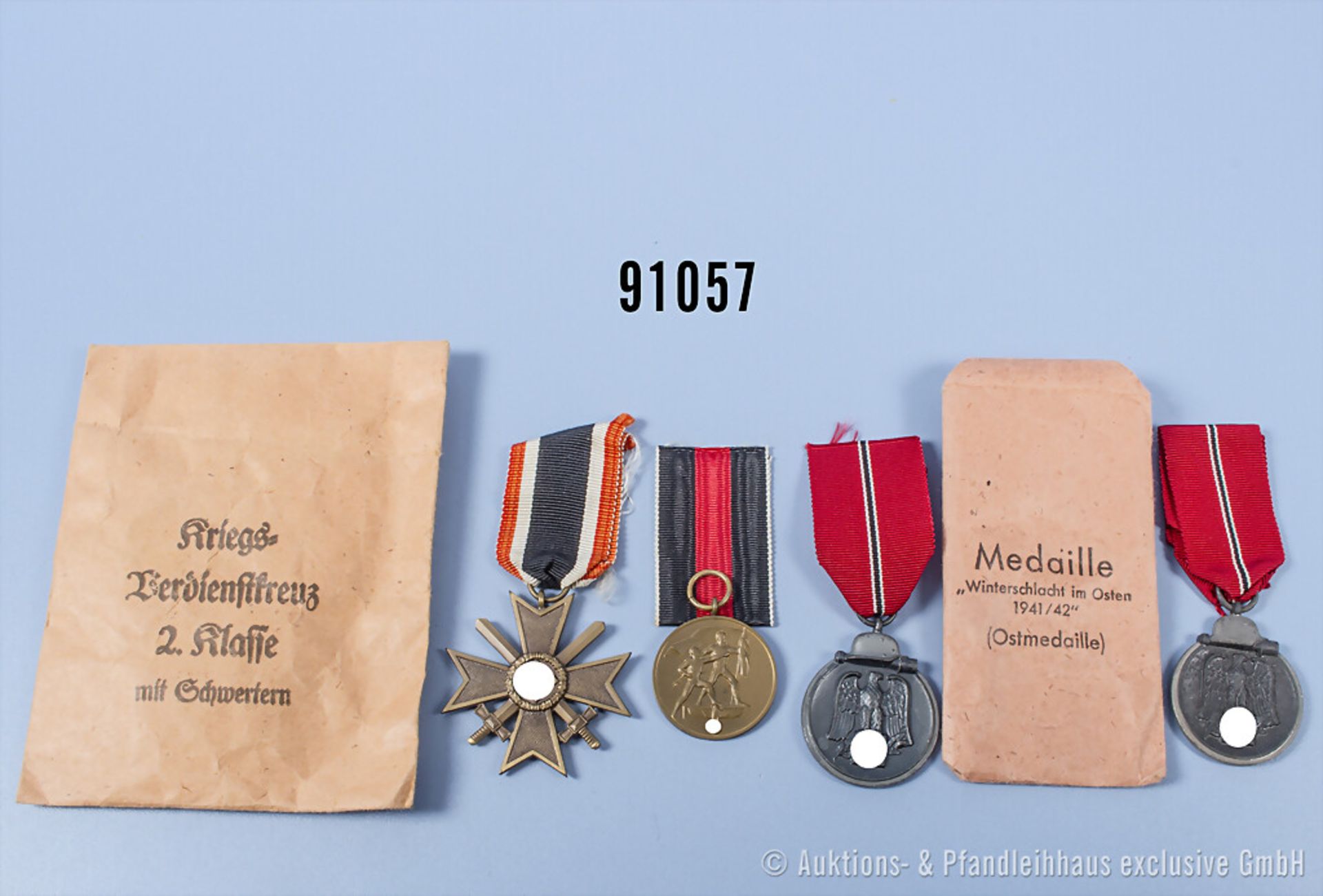 Konv. KVK 2. Klasse mit Schwertern in Verleihungstüte, Sudetenlandmedaille sowie 2 ...