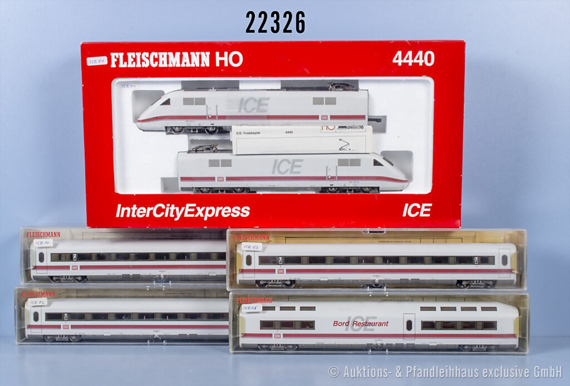 Fleischmann H0 4440 2-teiliges ICE Triebkopfset, BN 401 011-2 und 4 Wagen, Z 0-1, in ...