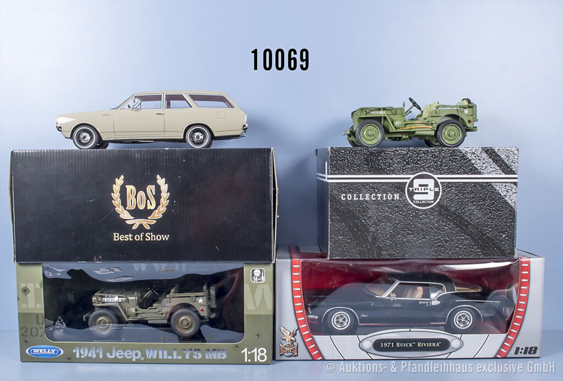 4 Modellfahrzeuge, Triple Collection 1941 Jeep Willys "Military Police", Welly Jeep ...