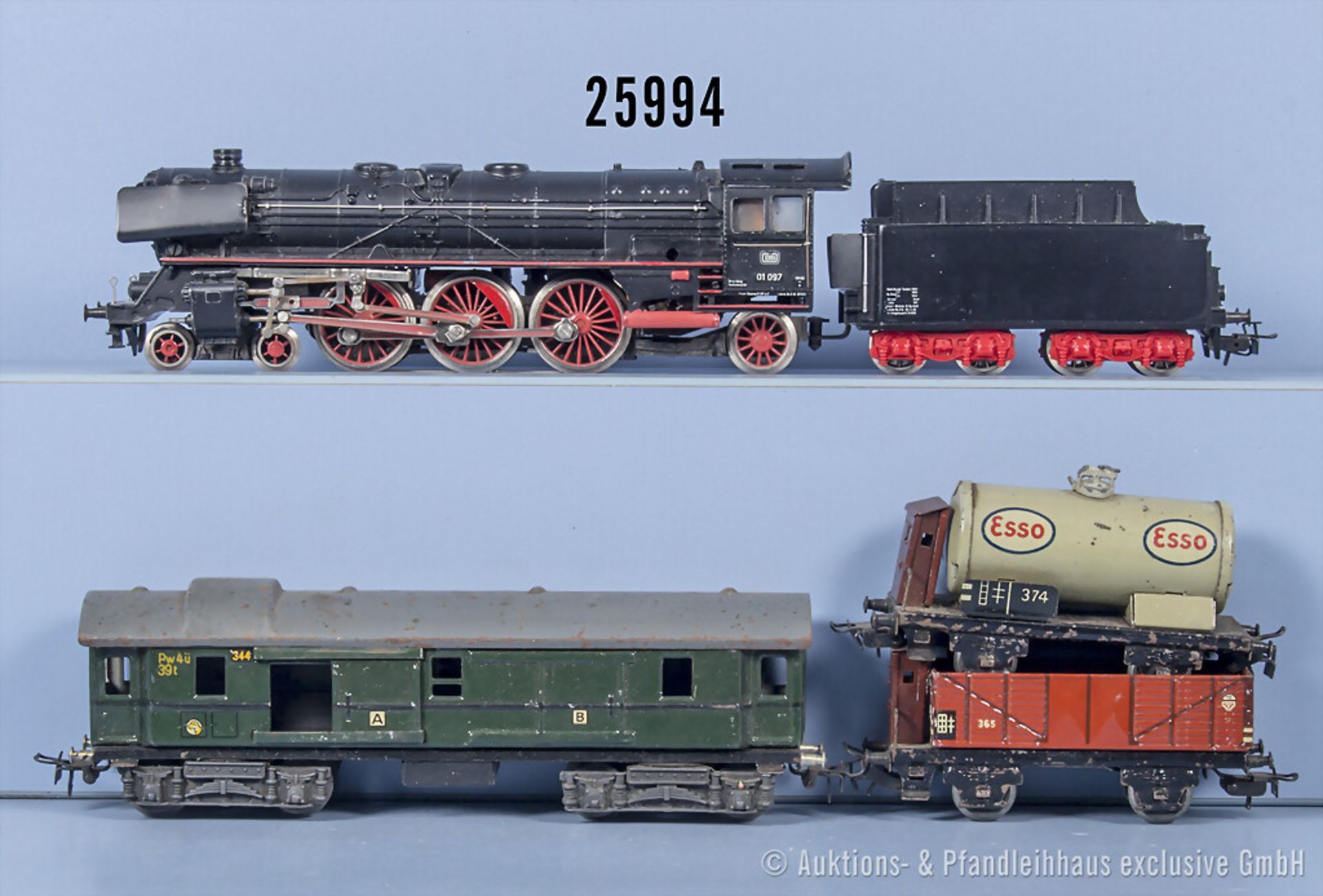 Märklin H0 Zug, dabei Schlepptenderlok der DB, BN 01 097 und 3 Wagen, Z 2-3, mit ...