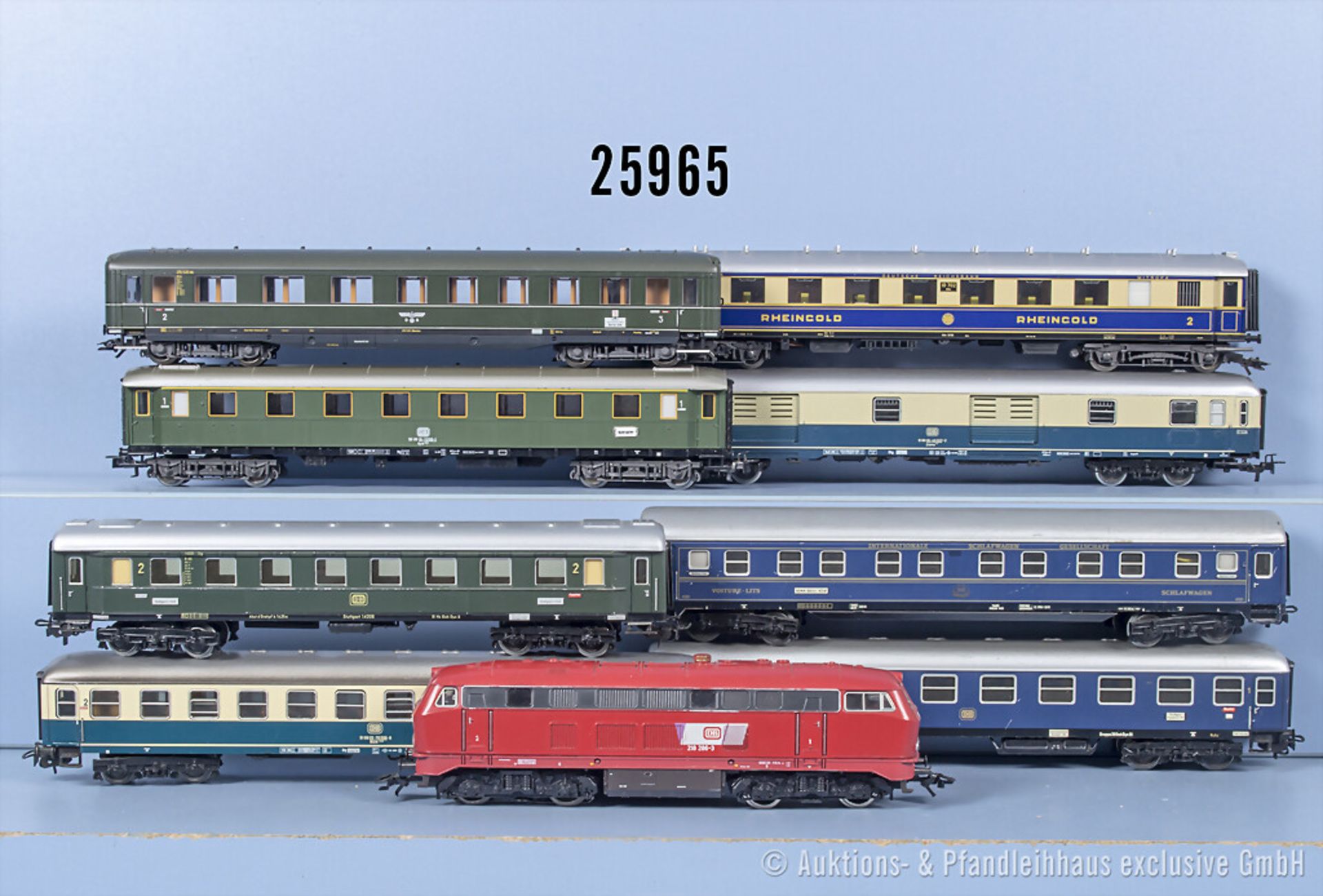 Märklin/Primex H0 D-Zug, dabei Diesellok der DB, BN 218 286-3 und 8 Wagen, Z 2-3, ...