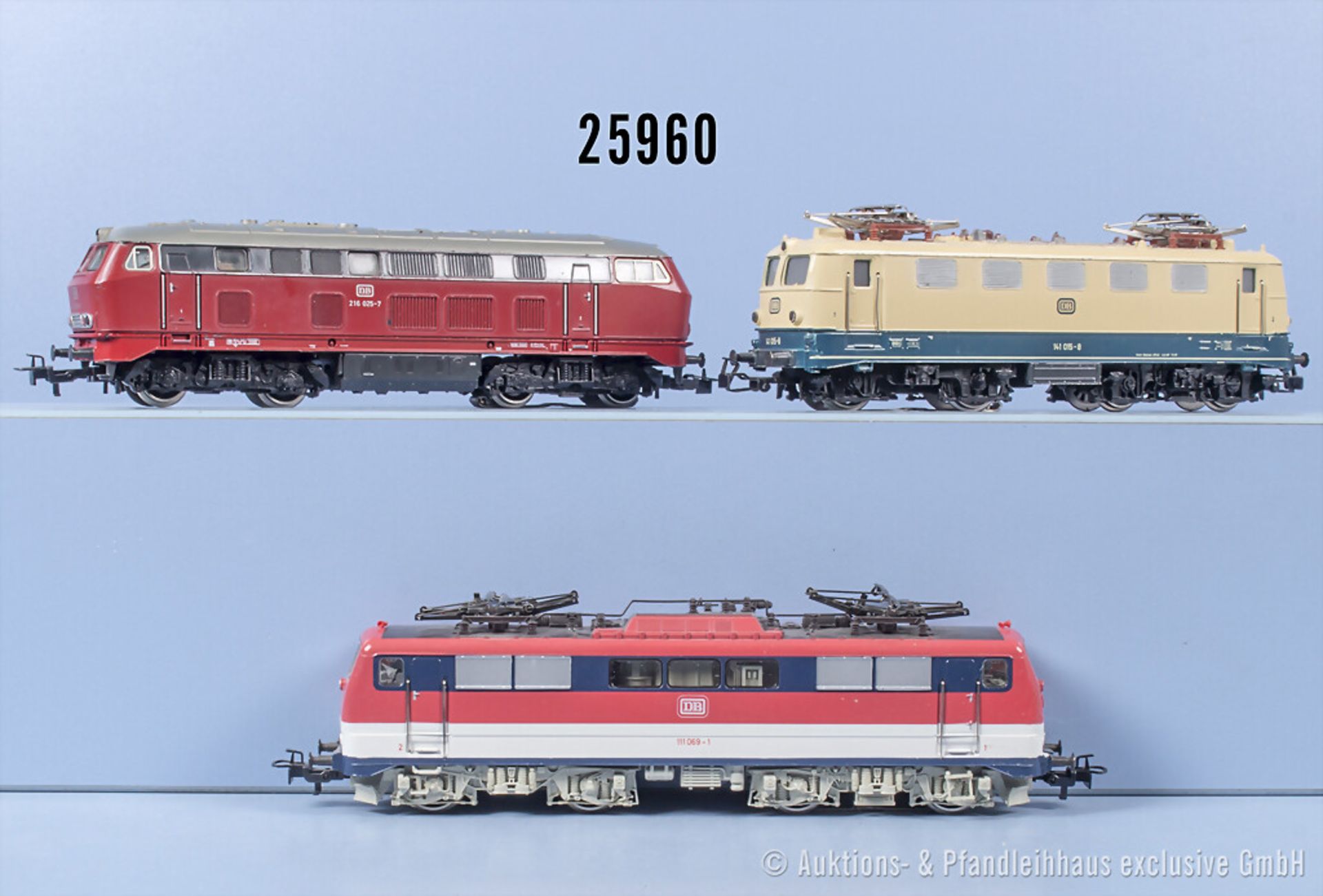 3 Märklin H0 Loks, dabei E-Lok der DB, BN 111 069-1, E-Lok der DB, BN 141 015-8 und ...