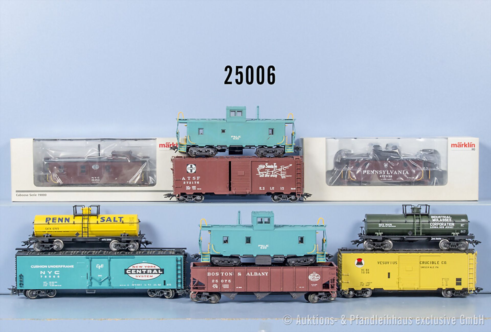 11 Märklin H0 US Wagen, dabei 45703, 45705, 6 Güterwagen und 2 Caboose, Z 1-2, 2 x in ...