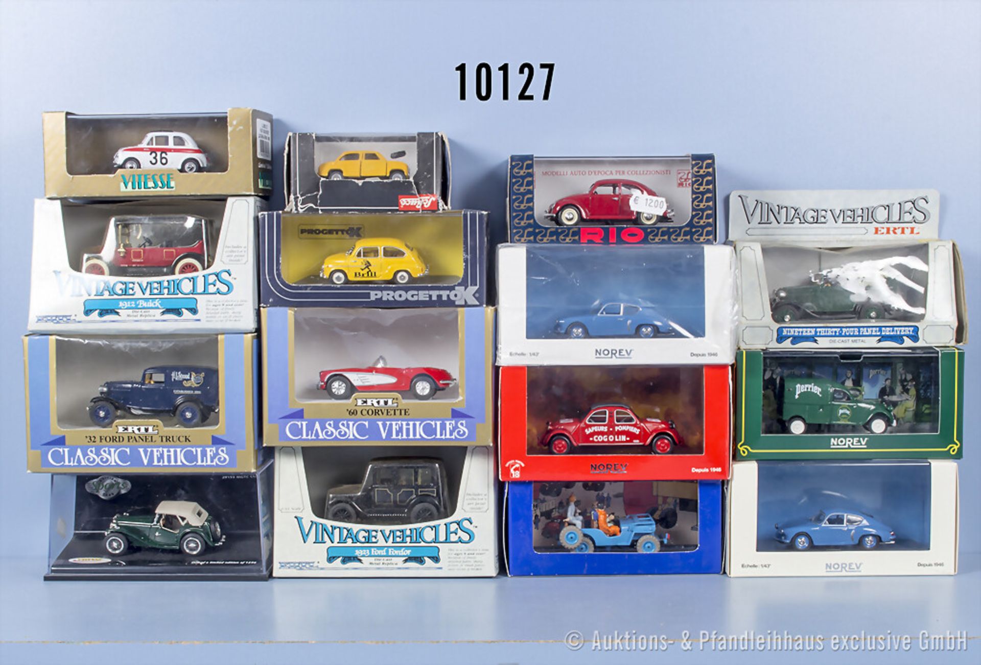 15 Modellfahrzeuge, u.a. Norev Alpine A106, Ertl 1912 Buick, Vitesse MGTC Closed, ...