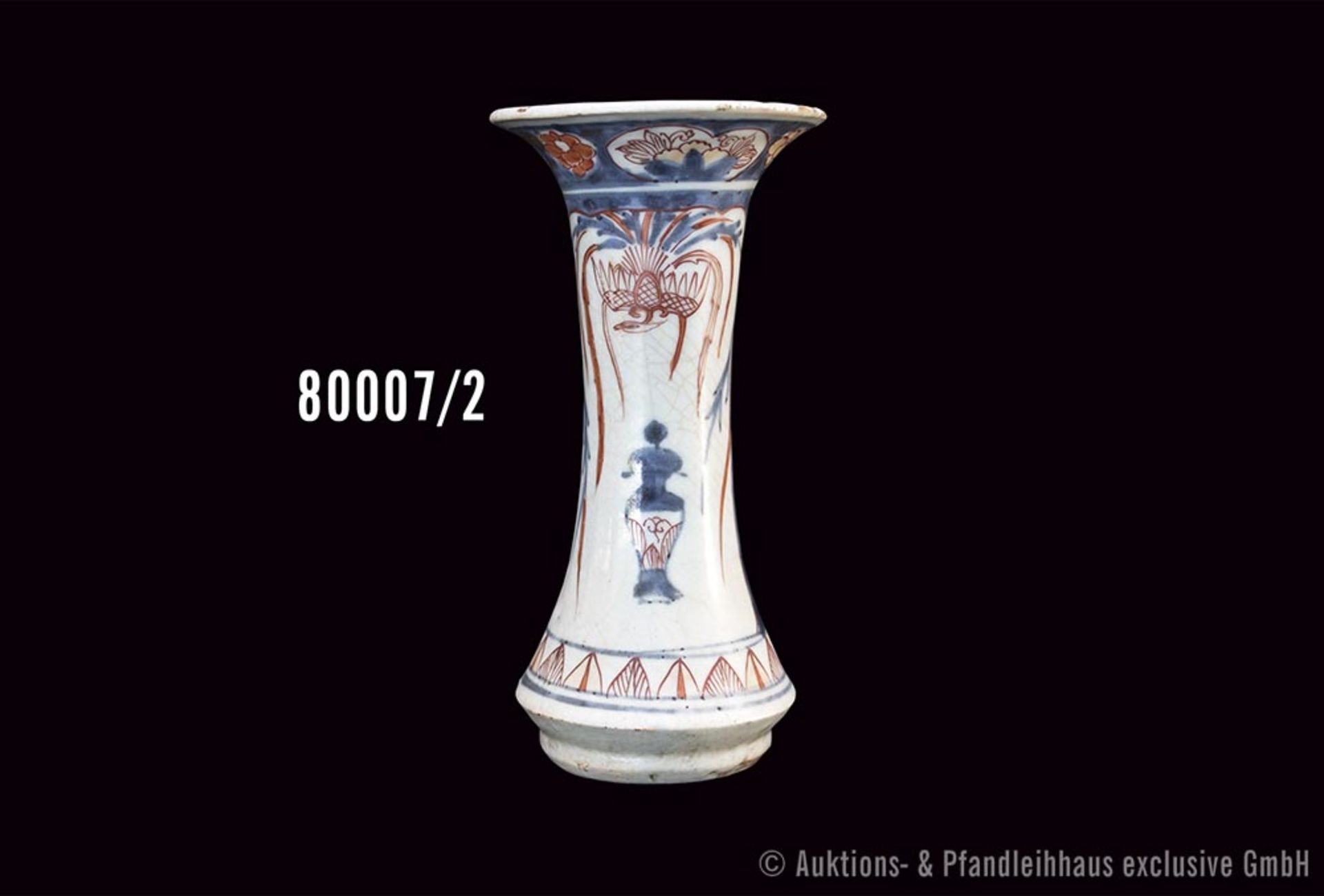 Kleine Imari-Vase, Porzellan, unterglasurblaue Bemalung sowie Überdekor in Gold und ... - Bild 2 aus 2