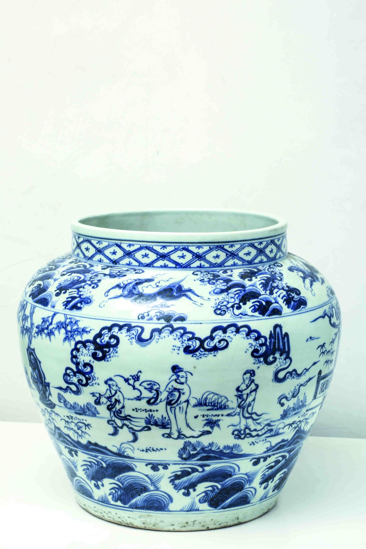 jarre Guan « Windswept » Corp robuste à large épaulement en porcelaine blanche, décorée en bleu - Bild 2 aus 11