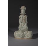 Kwan Yin assis en délassement sur l'éléphant bouddhique Fin grès porcelaineux à glaçure monochrome